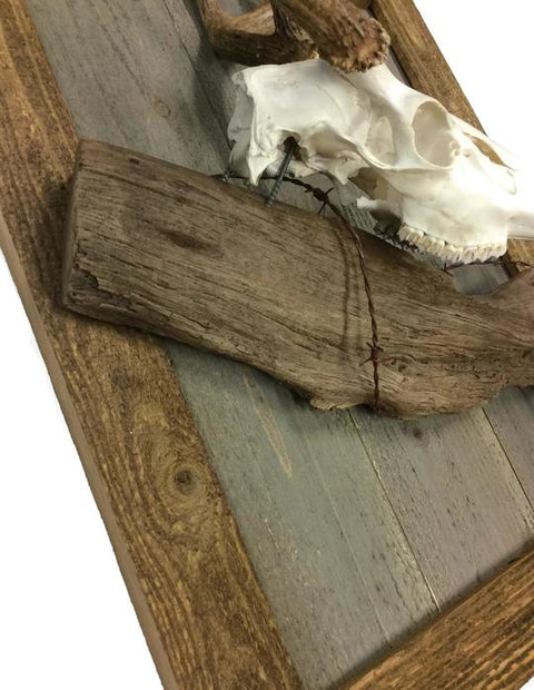 Golden Oak Rustic European Mount Plaque